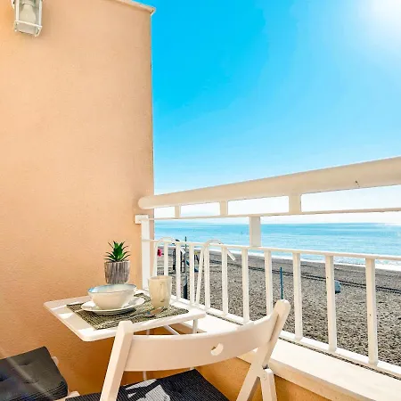 On The 1st Line Of The Sabinillas With Sea Views *
